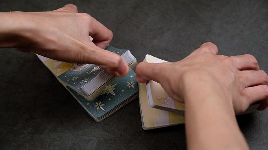 How to Shuffle Tarot Cards?