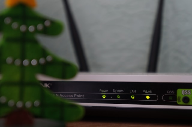 Arris Modem Lights - Meaning & What To Do When Blinking?