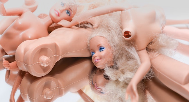 Why Are Dolls Killed Badly? Dolls Kill Controversy Explained