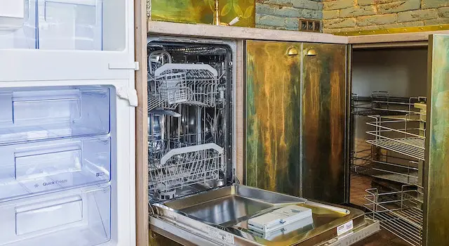 Is It Normal For Water To Stay At The Bottom Of The Dishwasher?